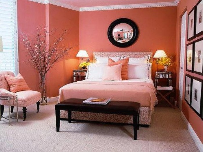 How many colors to decorate a room